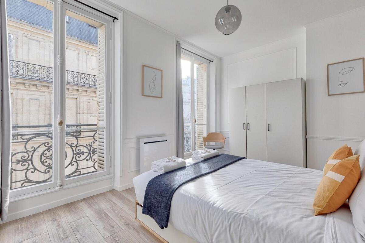 Joli Appartement Champs Elysees - 6P Paris Eksteriør billede