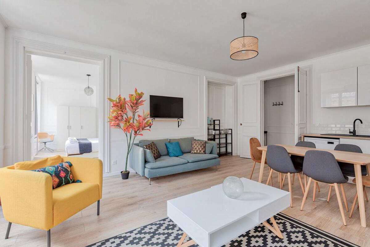 Joli Appartement Champs Elysees - 6P Paris Eksteriør billede