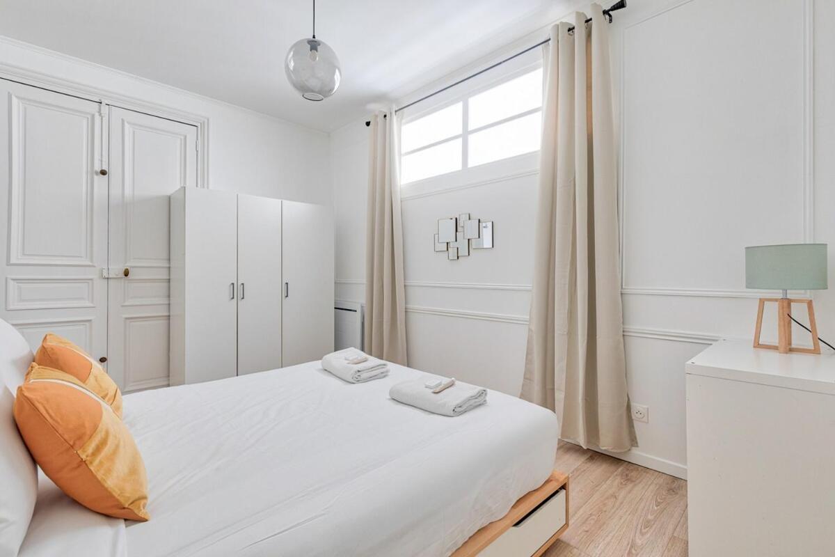 Joli Appartement Champs Elysees - 6P Paris Eksteriør billede