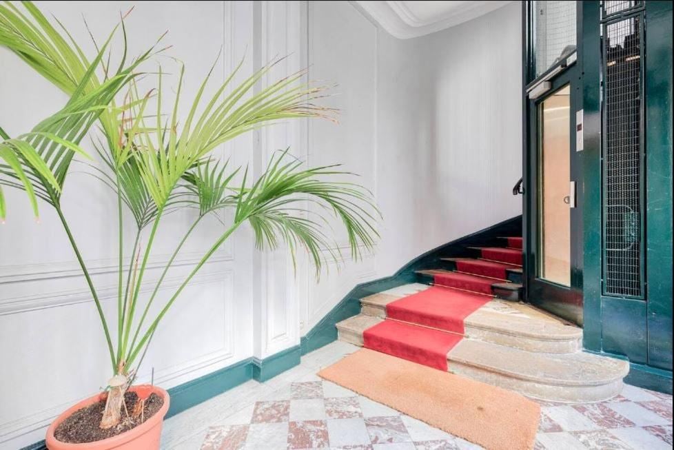 Joli Appartement Champs Elysees - 6P Paris Eksteriør billede